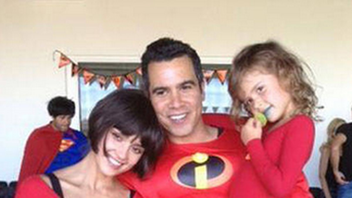 Jessica Alba och hennes familj utklädda till "The Incredibles"